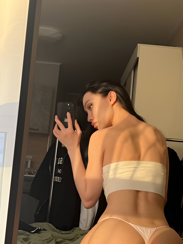 Лизочка привлекальеная девушка из Лесного цена от 5000 руб