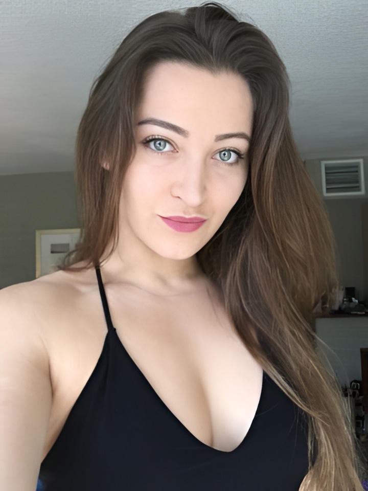 Виктория привлекальеная девушка из Лесного цена от 2000 руб