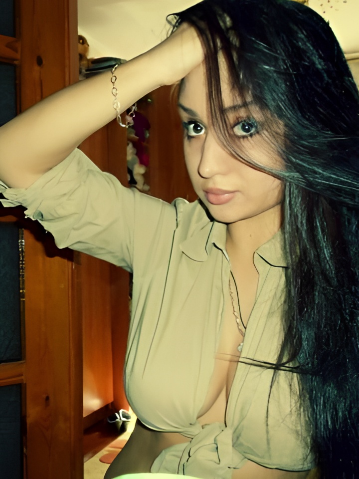 Индивидуалка Адель, доступна для личного знакомства от 2000 руб