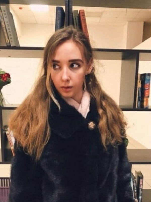 Пелагея привлекательная девушка из Лесного цена от 3500 руб