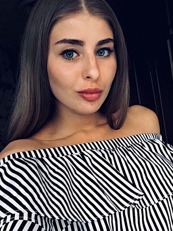 Алена привлекательная девушка из Лесного цена от 3500 руб